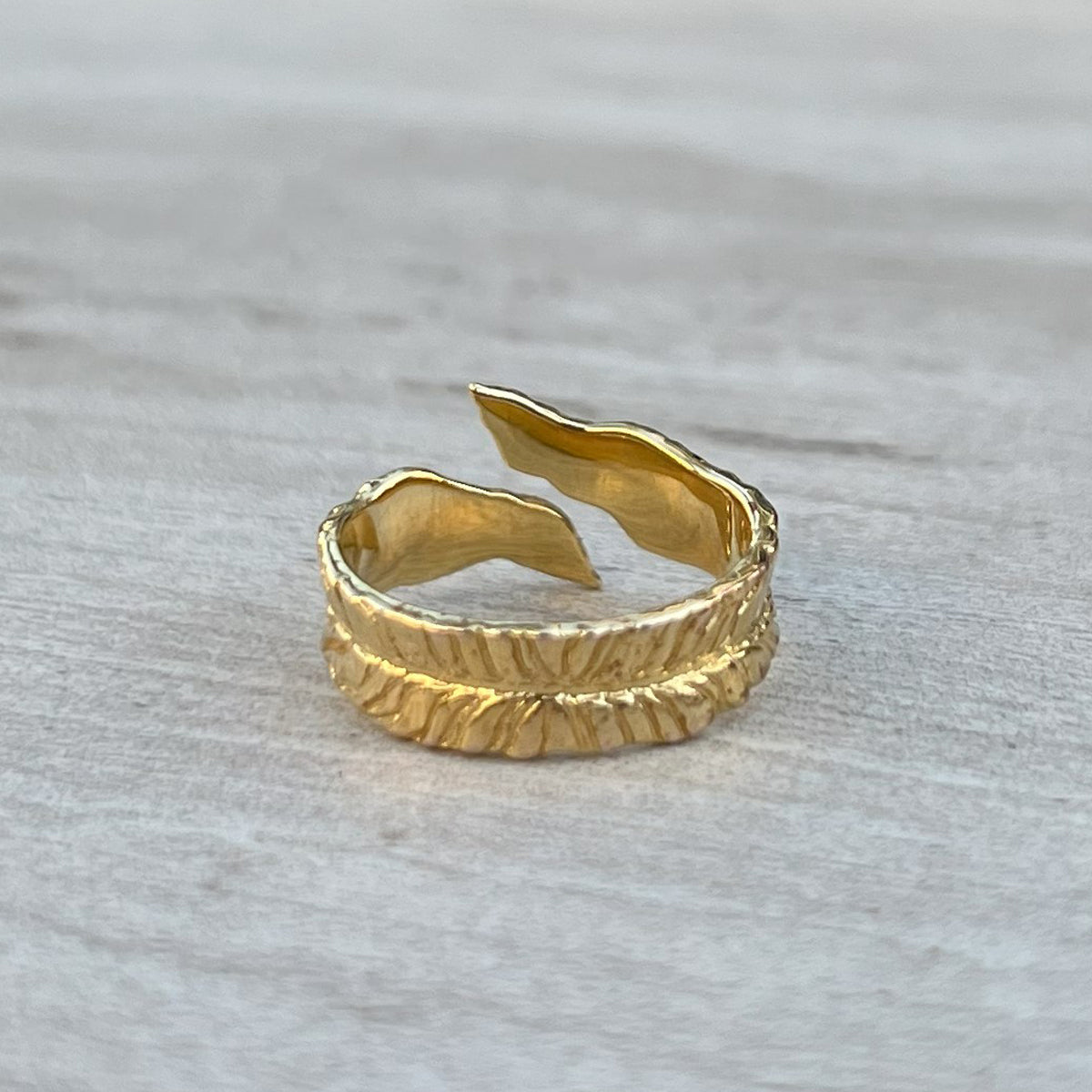 gold wrap around leaf ring back