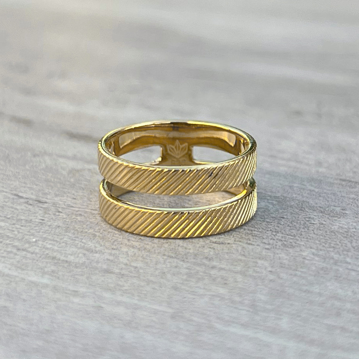 textured gold double layered ring front