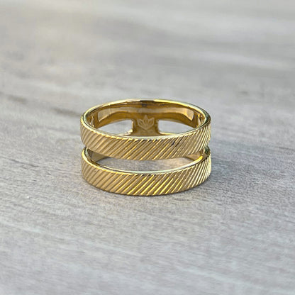 textured gold double layered ring front